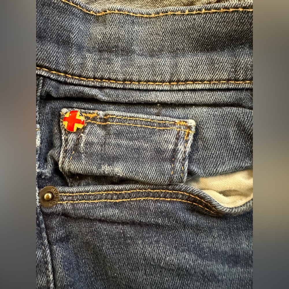 Hudson | GIA Midsize Skinny Jeans | Size : 30 - Picture 7 of 13